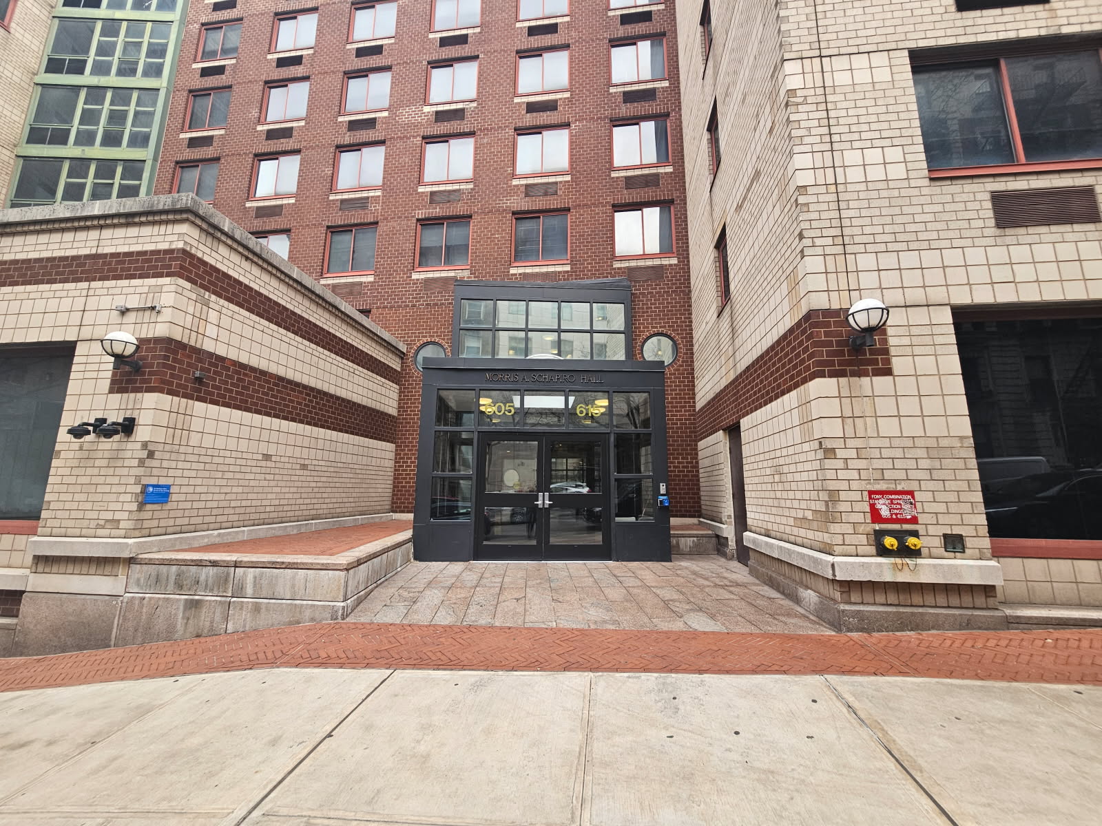Schapiro exterior