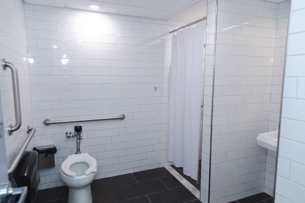 Single-use bathroom Single-use bathroom