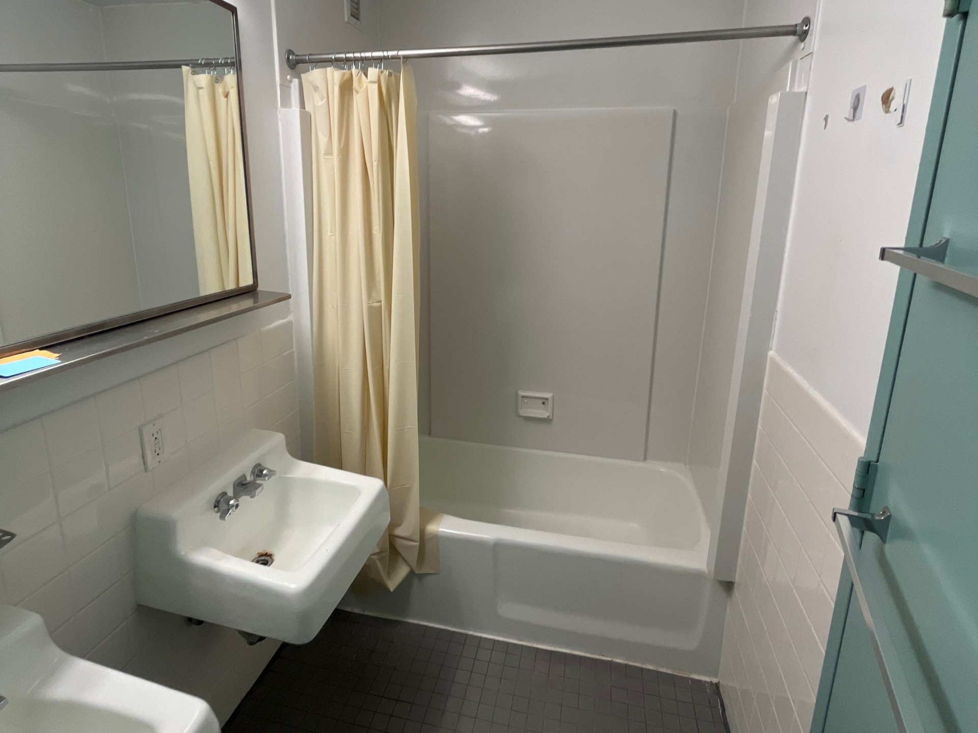 East Campus suite bathroom East Campus suite bathroom