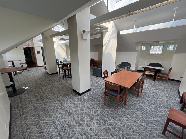 10th floor study lounge