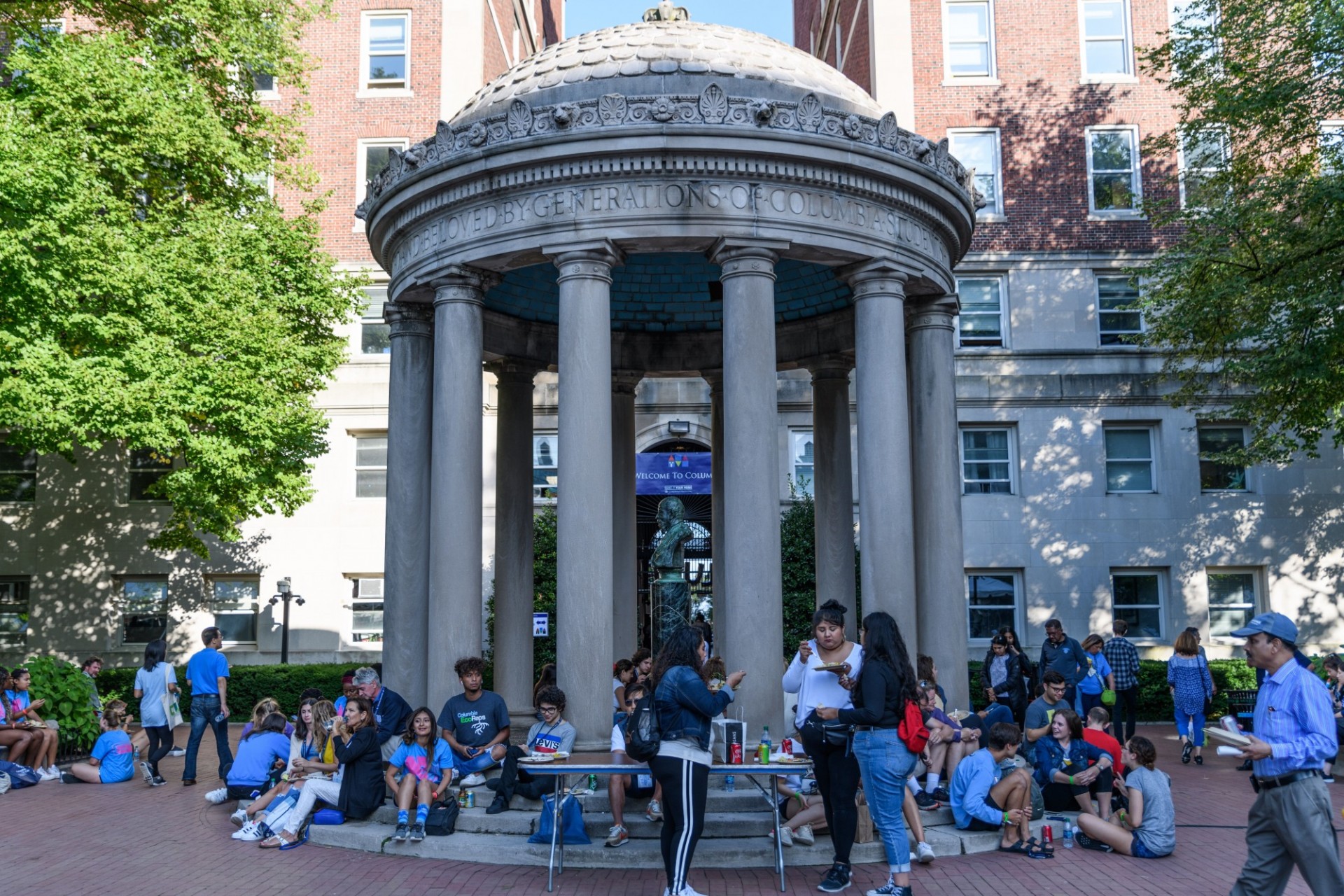 Students sitting on Van Am quad