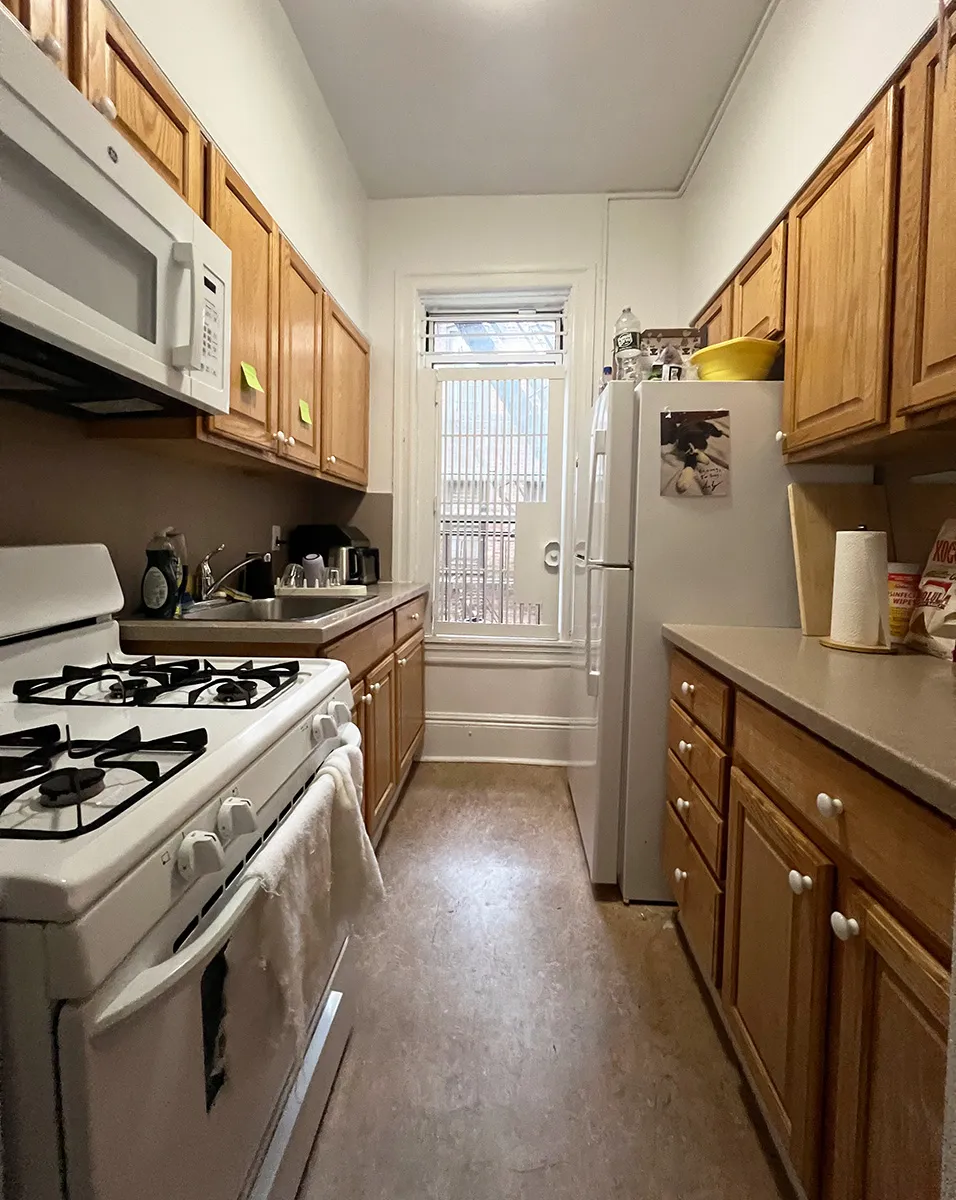 503 w 121 kitchen