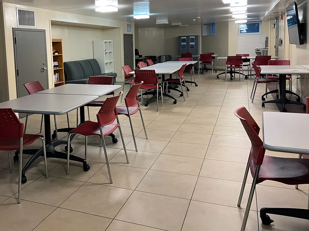 619 W. 1113th building lounge