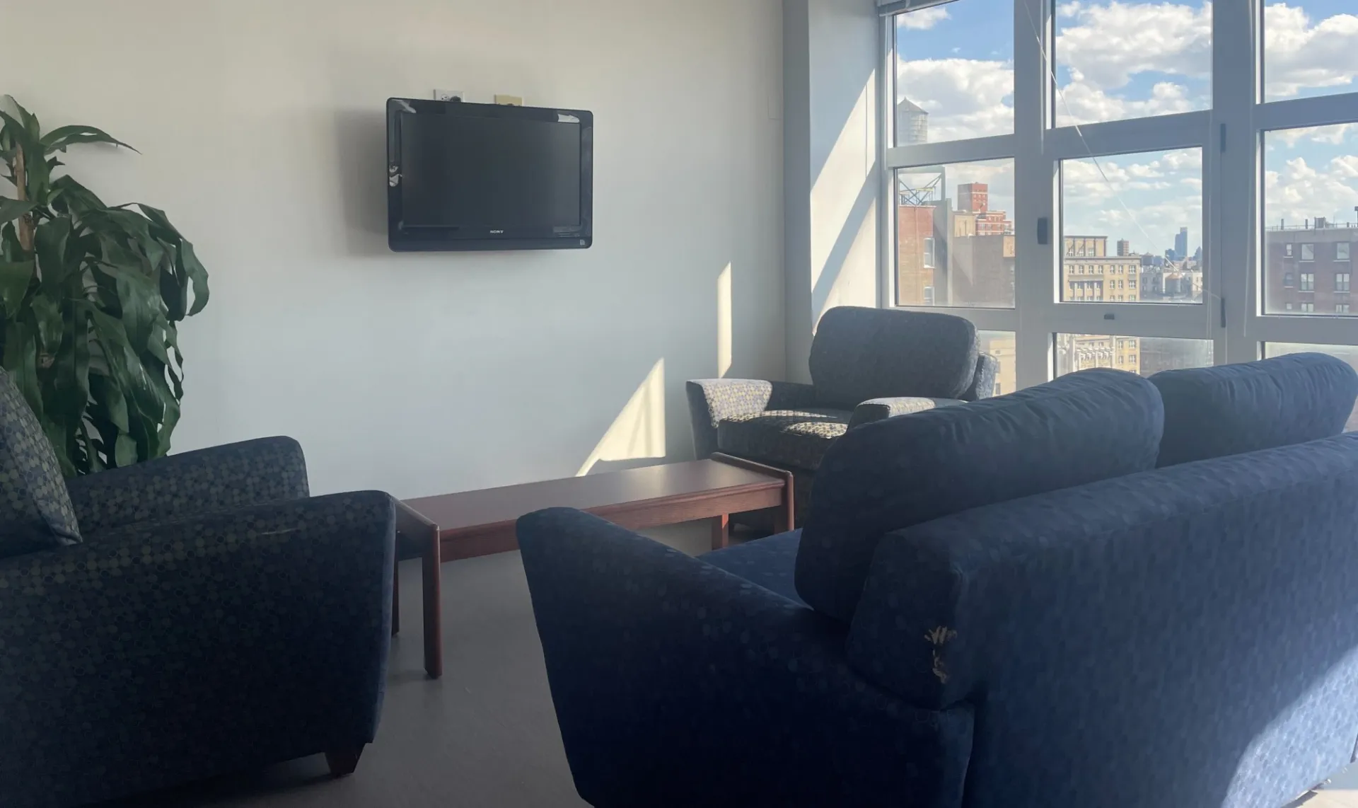 Updated Schapiro floor lounge